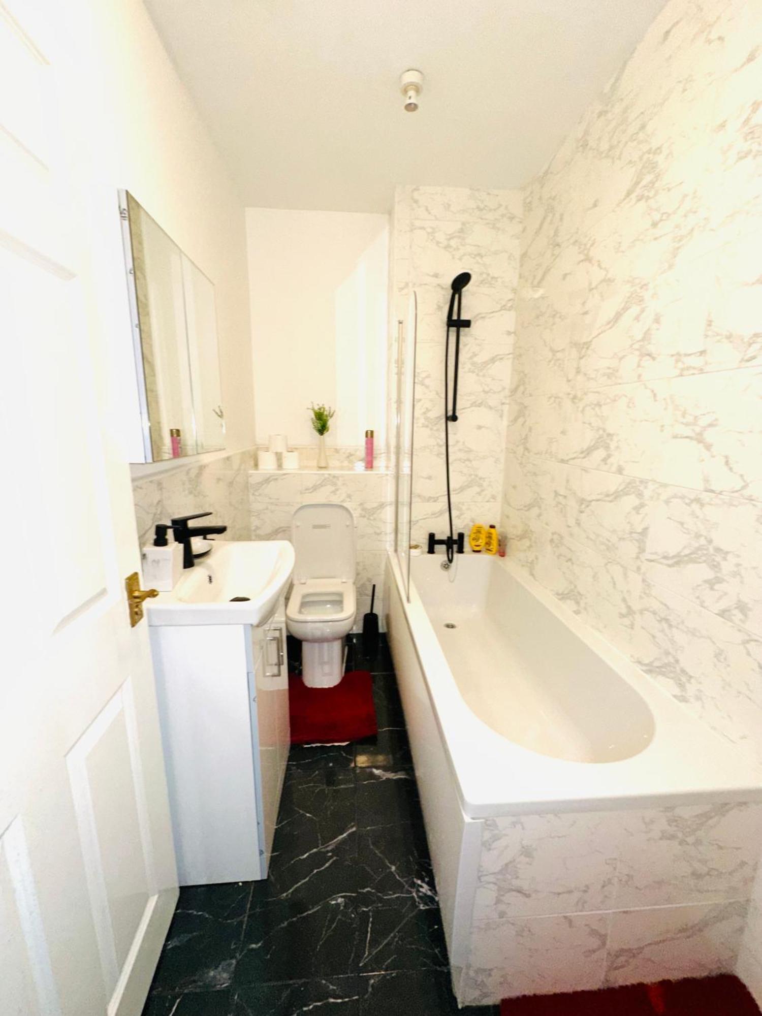 A Modern 2 Bedroom Seaside Apartment Hastings Bagian luar foto
